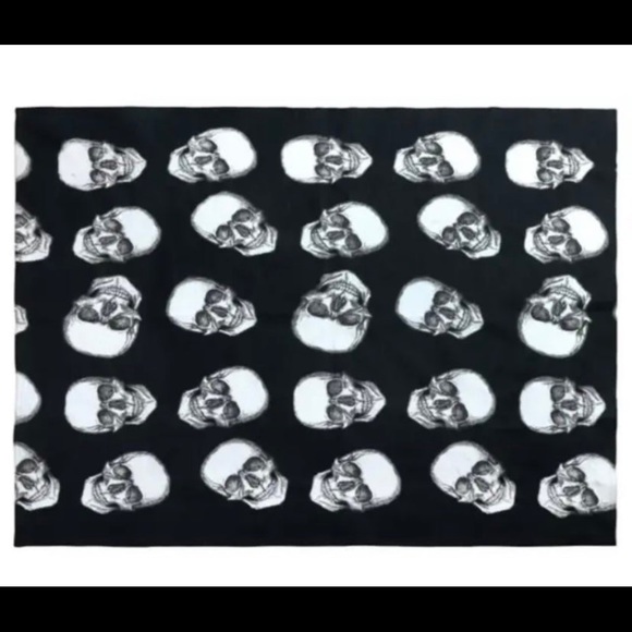 Bed Bath & Beyond Other - Cotton Skull Throw